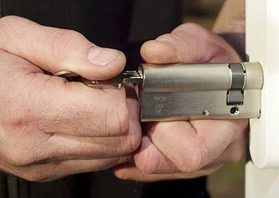 Super Locksmith Services Washington, DC 202-730-2623 Super Locksmith Services Washington, DC 202-730-2623 - 29-10